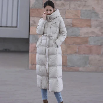 Длинный пуховик с капюшоном, женский тренд 2023 года, высококачественное теплое утолщенное пушистое пальто из 90% белого утиного пуха с тонкими поясами, зимнее пуховое пальто  5